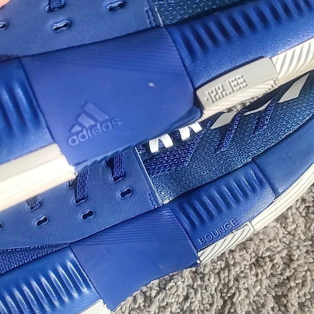 EUC Adidas Dame 3 Basketball Sneakers Men 9.5 Collegiate Royal Blue